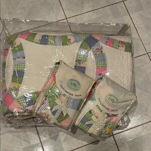 Rachel Ashwell RARE treasures, CAMELIA
King quilt and standard shams
NWOT